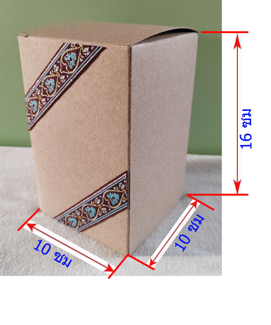 ของที่ระลึก ของขวัญ แจกในงานเกษียณ งานปีใหม่ มอบให้ลูกค้า หรือ ผู้ใหญ่ ผู้บริหาร บริษัท ห้างร้าน เป็นแก้วน้ำบรรจุในกล่องพร้องใช้