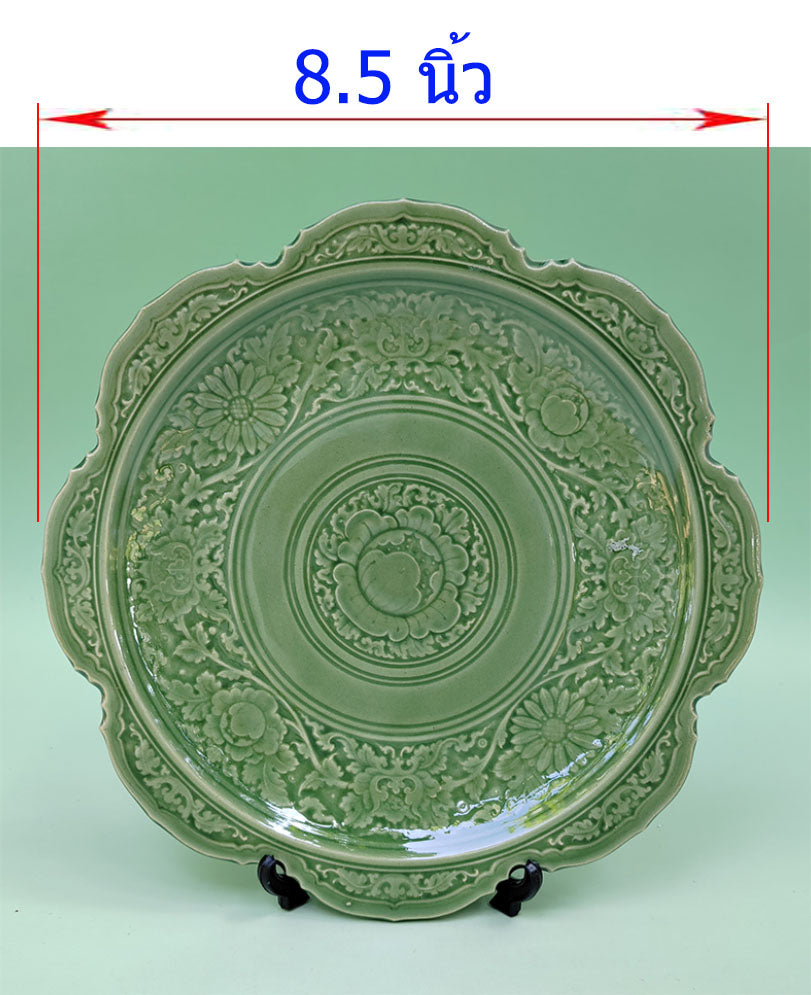 จาน ขนาด8.5นิ้ว สีเขียว ลายไทย ขอบคลื่น ใช้เป็นจานอาหาร จานอาหารคาว จานข้าว จานเซรามิค otoplampang