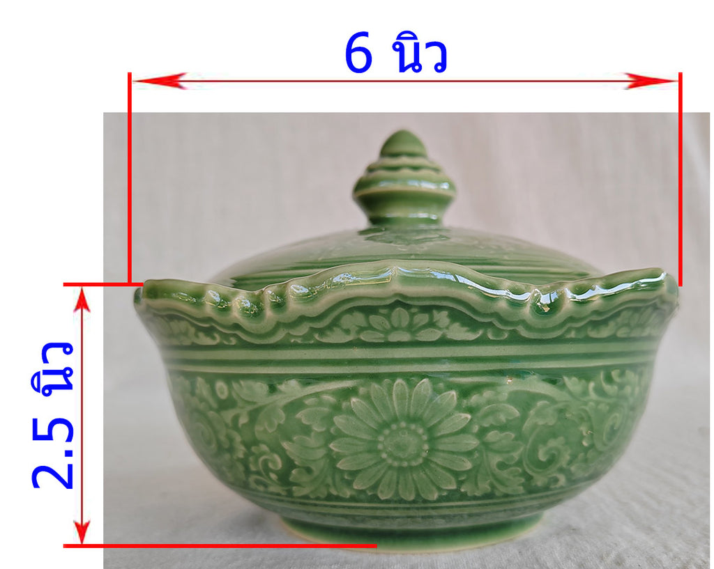 ถ้วย 6 นิ้ว ลายไทย ตัวถ้วยเล่นขอบโค้ง แต่ฝากลม ใช้เป็นชามก๋วยเตี๋ยว ถ้วยซุป ชามสลัด ถ้วยแกง โอทอปลำปาง