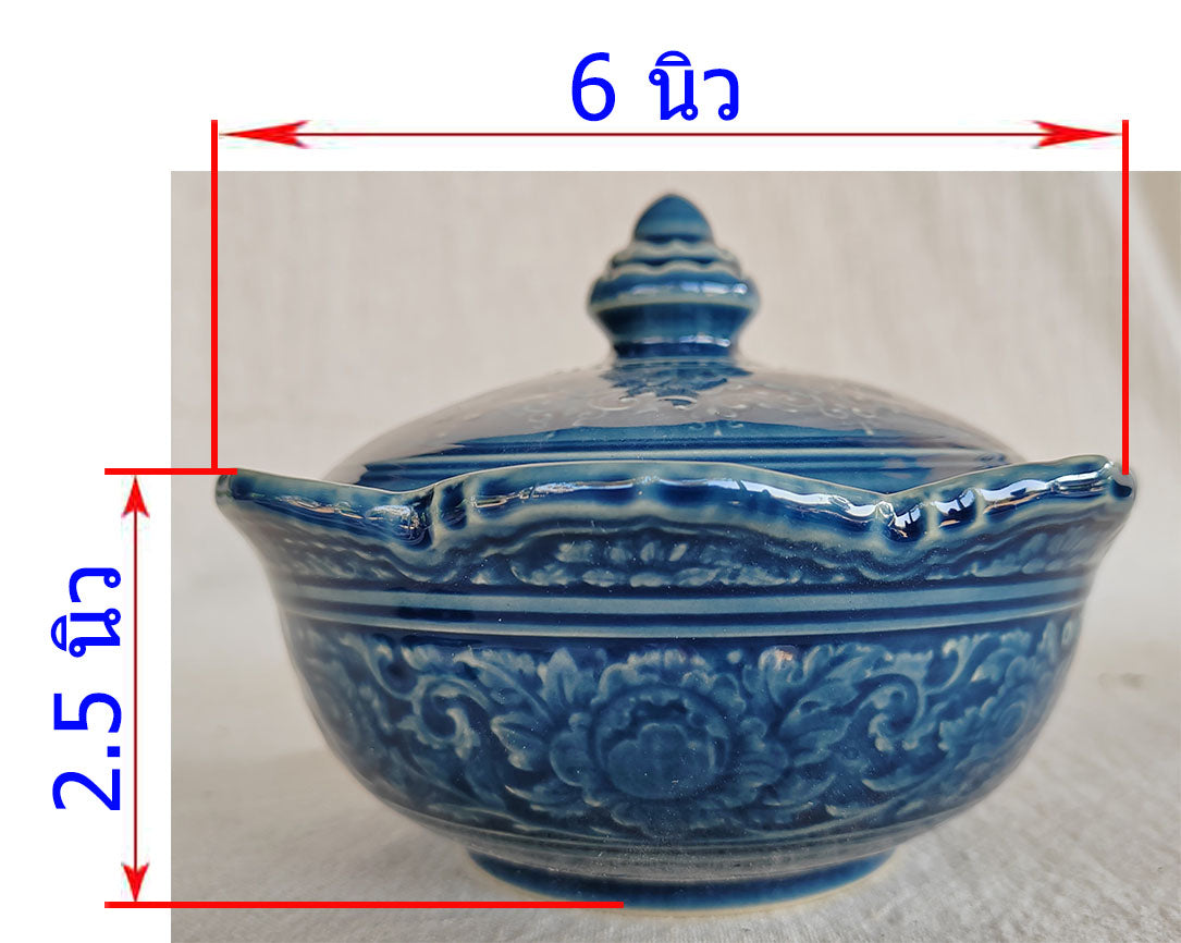 ถ้วย 6 นิ้ว ลายไทย สีน้ำเงิน ตัวถ้วยเล่นขอบโค้ง แต่ฝากลม ใช้เป็นชามก๋วยเตี๋ยว ถ้วยซุป ชามสลัด ถ้วยแกง โอทอปลำปาง